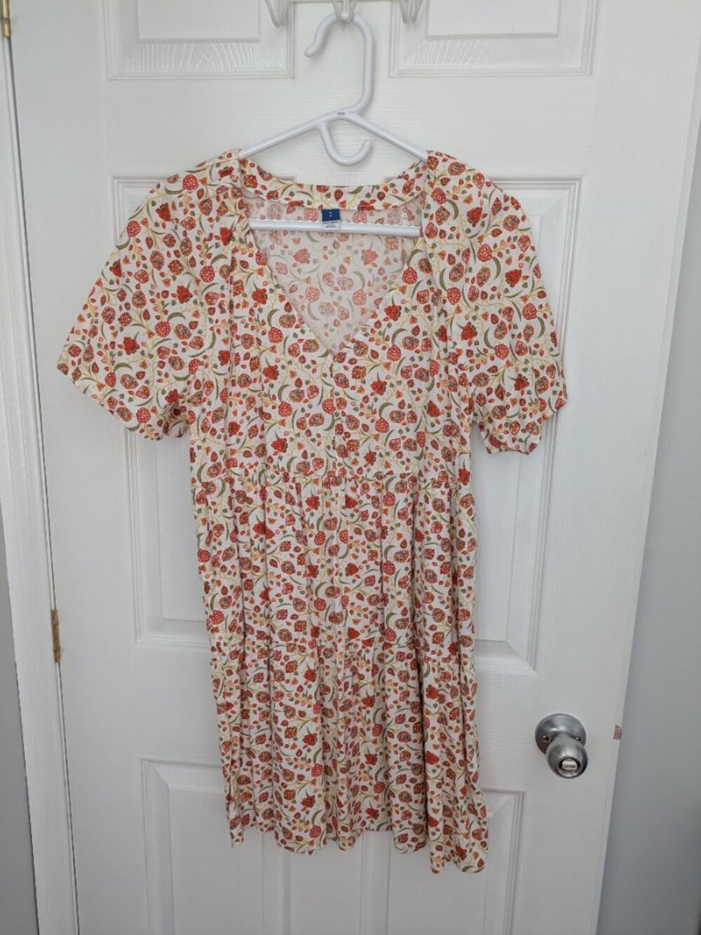 NWOT Old Navy V Neck Swing Dress